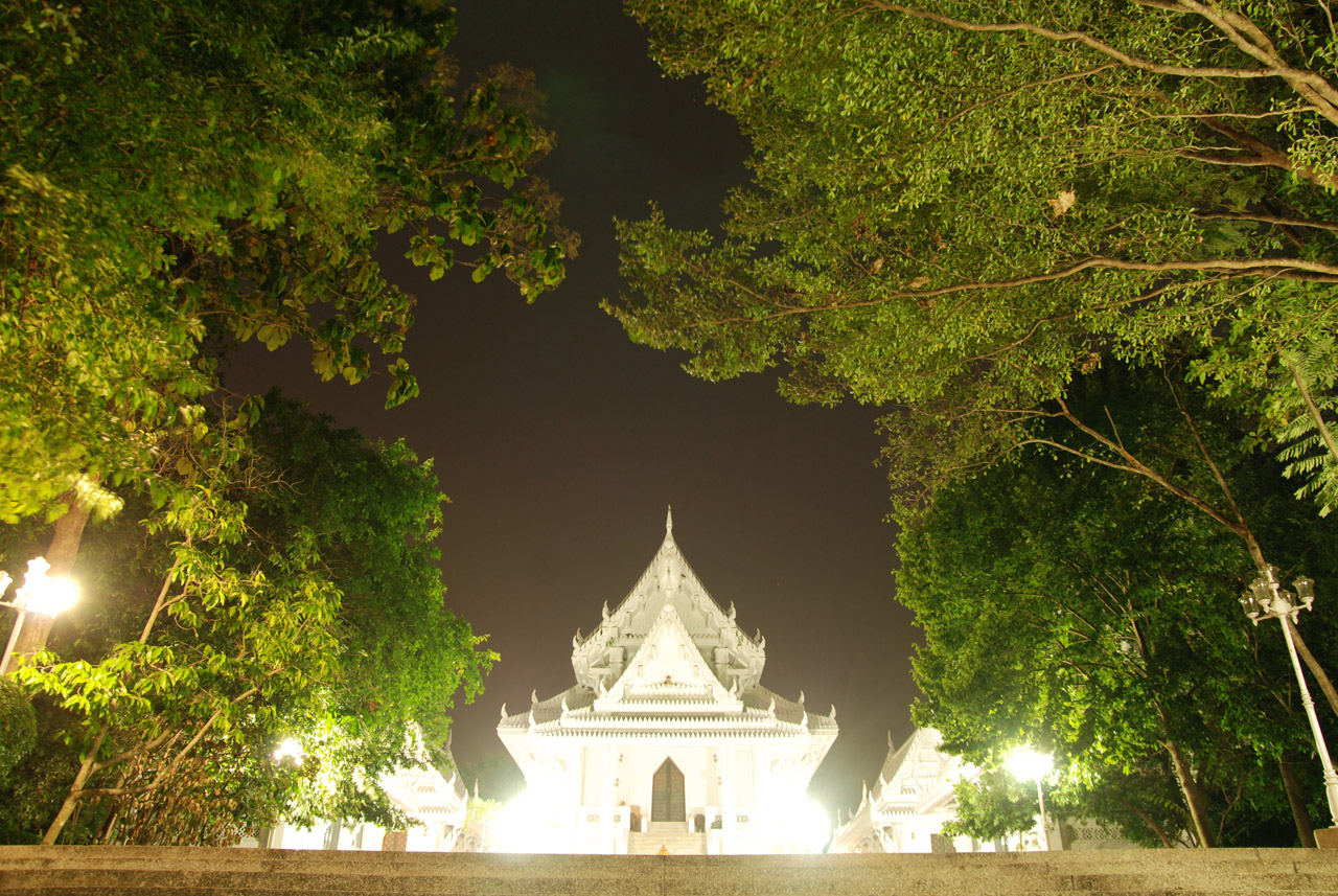 Ubosota Hall at night